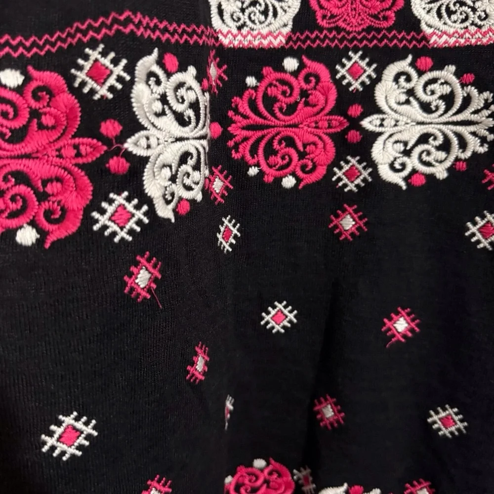 ❌❌Savanna Jane Large Black Pink Floral Embroidered Tank Top Blouse Boho Tie Back - Picture 5 of 8